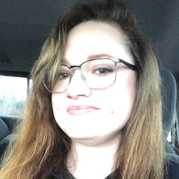 Poshmark profile picture for @loveable